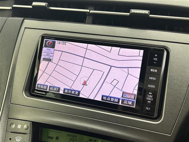 プリウス1.8 S