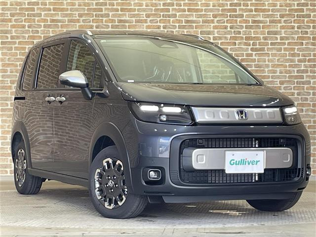 フリード1.5 e:HEV クロスター 4WD