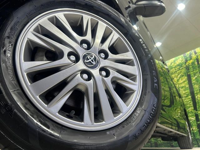 �y����15�C���`�A���~�z�C�[���z�O�ςɃ}�b�`���������A���~�z�C�[���𑕒����Ă���܂��B�e��ЊO�A���~�z�C�[����A�X�^�b�h���X�^�C�����戵�����Ă���܂��B���񂲑��k����������