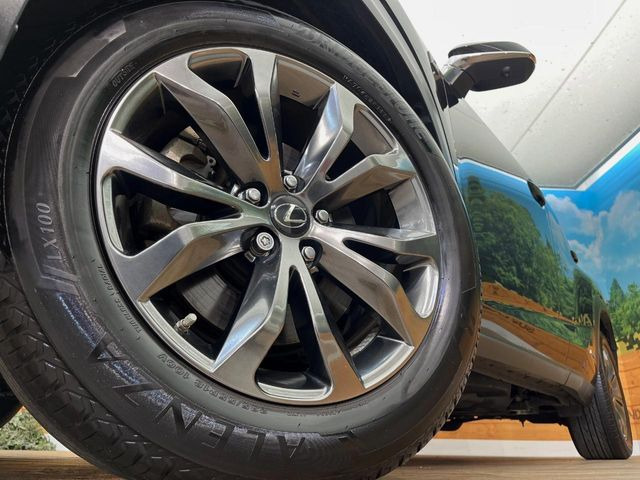 �y�����A���~�z�C�[���z�O�ςɃ}�b�`���������A���~�z�C�[���𑕒����Ă���܂��B�e��ЊO�A���~�z�C�[����A�X�^�b�h���X�^�C�����戵�����Ă���܂��B���񂲑��k����������