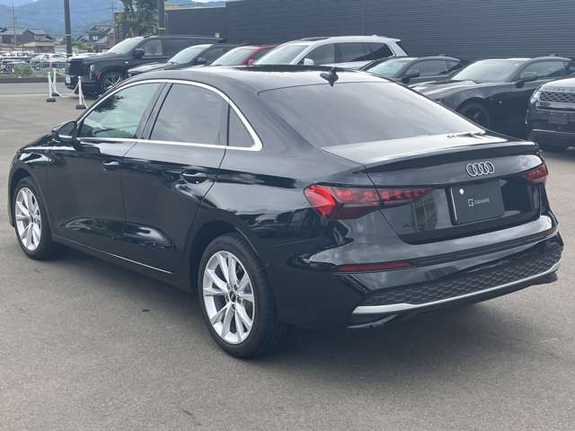 A3セダン30 TFSI アドバンスド