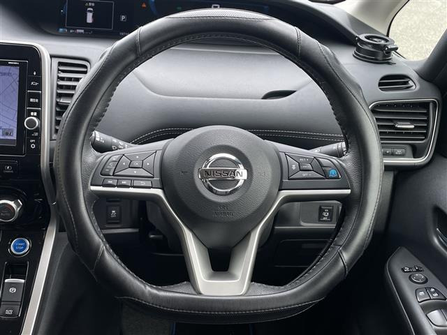 セレナ1.2 e-POWER ハイウェイスターV