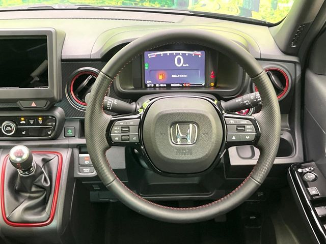 �y�X�e�A�����O�X�C�b�`�z�^�]���A�O������ڐ������炷���ƂȂ��A�I�[�f�B�I���̑��삪�\�ȕ֗��@�\!���S&���K�ȃh���C�u�����o���Ă���܂���