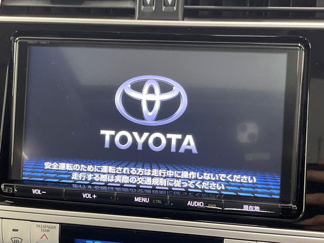 �y�����i�r�z�l�C�̏����i�r�𑕔����Ă���܂��B�i�r�̎g���₷���͂������A�I�[�f�B�I�@�\���[��!�L�����v�◷�s�͂������A�ʋ΂┃�����ȂǕ��i�̃h���C�u���y�����Ȃ�͂���