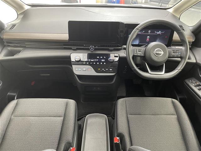セレナ1.4 e-POWER ハイウェイスターV