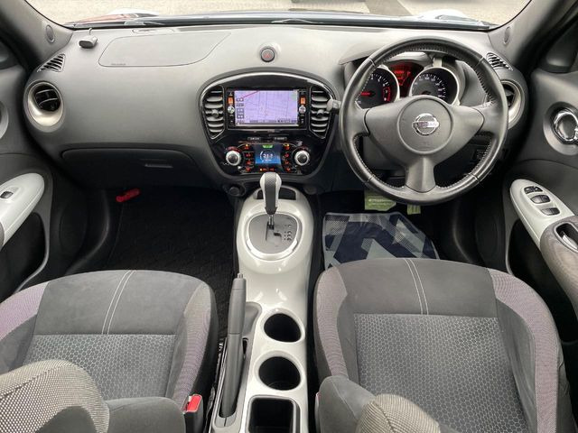 ジューク1.6 16GT FOUR パーソナライゼーション 4WD