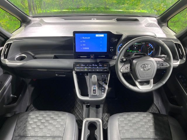 ヴォクシー1.8 ハイブリッド S-Z