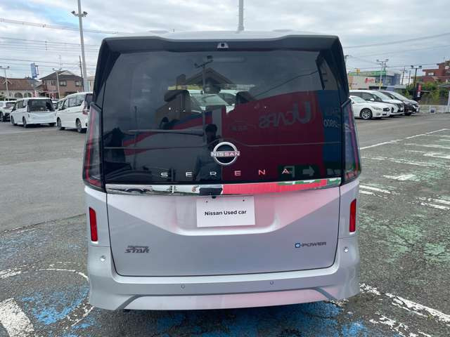 セレナ1.4 e-POWER ハイウェイスターV
