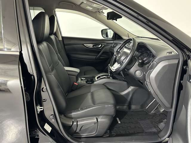 エクストレイル2.0 20Xi 4WD