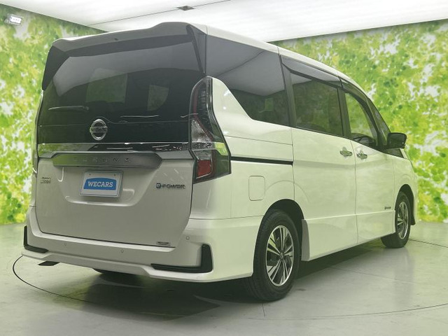 セレナ1.2 e-POWER ハイウェイスターV