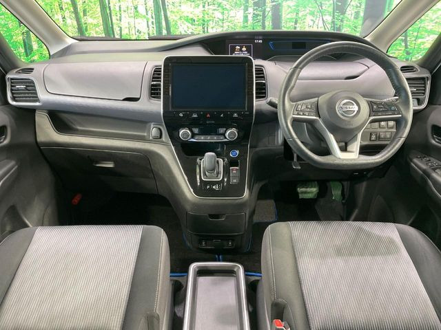 セレナ1.2 e-POWER ハイウェイスターV