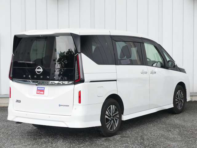 セレナ1.4 e-POWER ハイウェイスターV