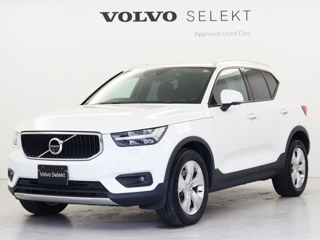 XC40B4 モメンタム