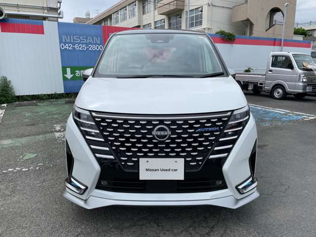 セレナ1.4 e-POWER AUTECH