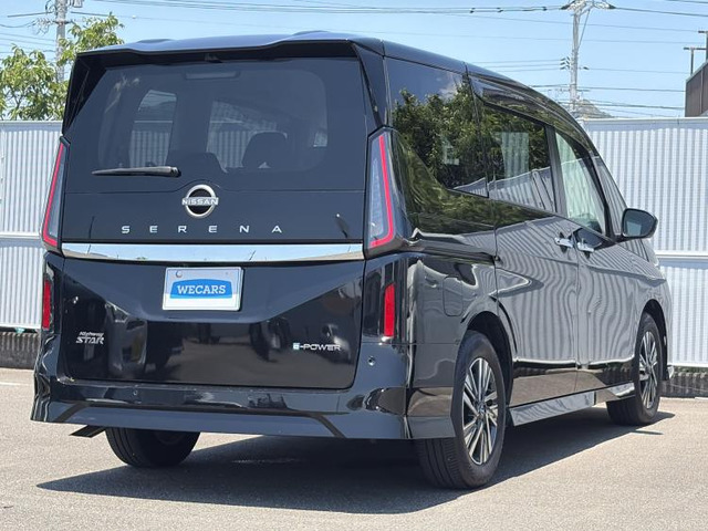 セレナ1.4 e-POWER ハイウェイスターV
