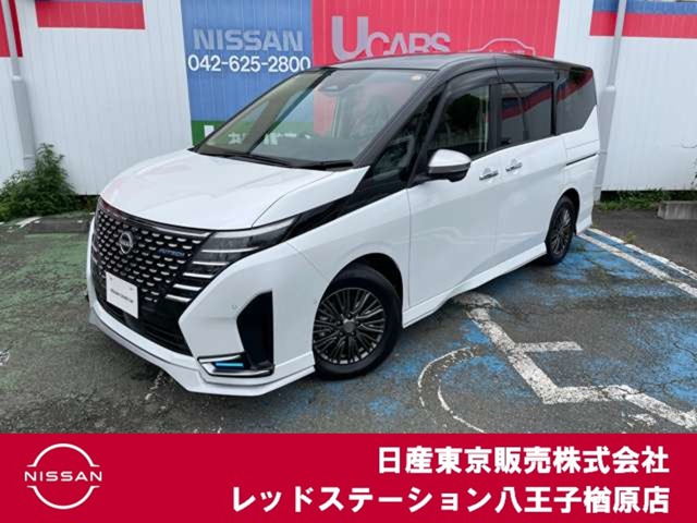 セレナ1.4 e-POWER AUTECH