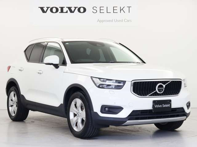 XC40B4 モメンタム