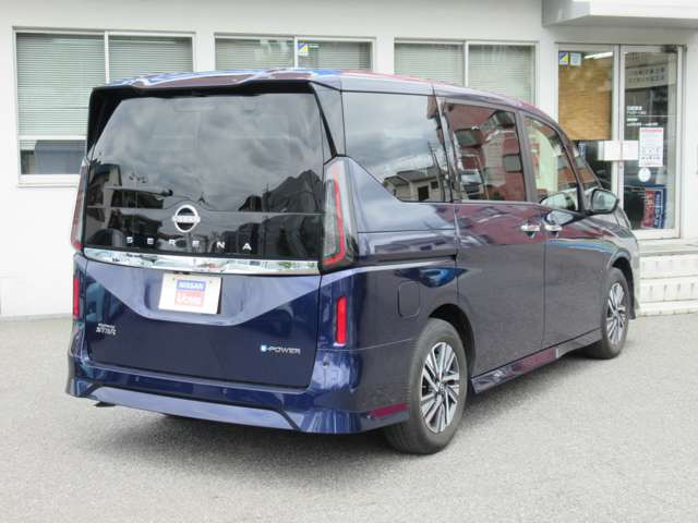 セレナ1.4 e-POWER ハイウェイスターV