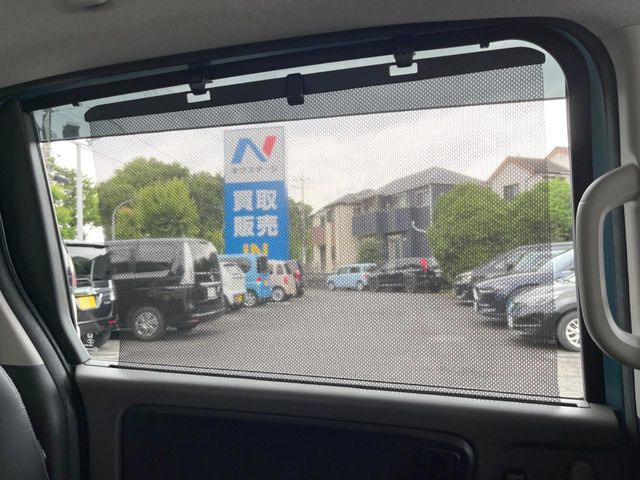 �y���[���V�F�[�h�z��������ԊO����̌���ῂ����Ƃ��ɃT�b�ƈ����o���Ďg����A���[���i�[�^�C�v�̃T���V�F�[�h�𑕔��B��Ȃɏ�������q�l���E�g�E�g�����������ȂǁA���Ђ����p����������