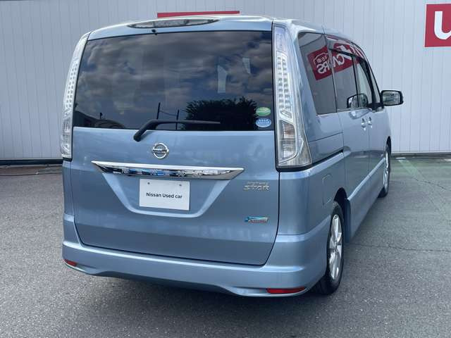 セレナ2.0 ハイウェイスター S-HYBRID