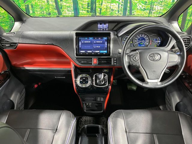 ヴォクシー1.8 ハイブリッド ZS