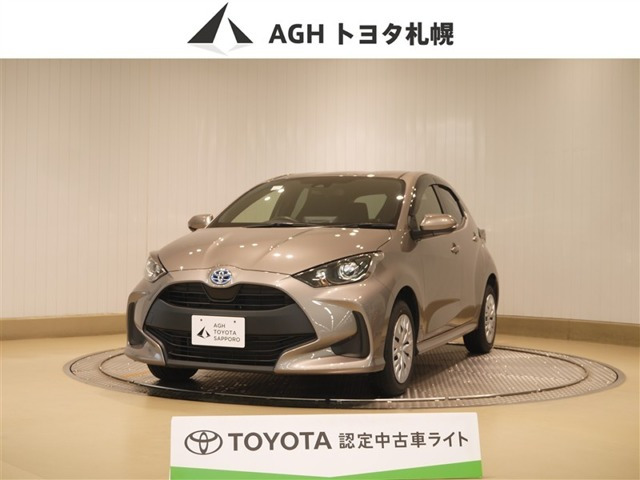 ヤリス1.5 ハイブリッド X E-Four 4WD