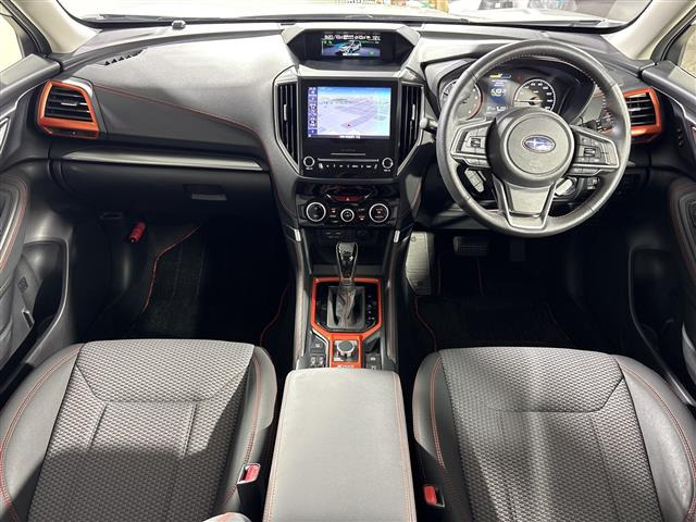 フォレスター2.0 エックスブレイク 4WD