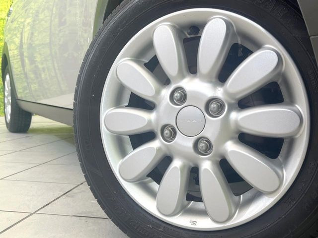 �y����14�C���`�A���~�z�C�[���z�O�ςɃ}�b�`���������A���~�z�C�[���𑕒����Ă���܂��B�e��ЊO�A���~�z�C�[����A�X�^�b�h���X�^�C�����戵�����Ă���܂��B���񂲑��k����������