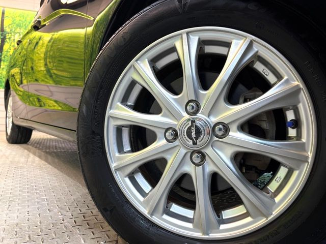 �y15�C���`�A���~�z�C�[���z�O�ςɃ}�b�`�����A���~�z�C�[���𑕒����Ă���܂��B�e��A���~�z�C�[����A�X�^�b�h���X�^�C�����戵�����Ă���܂��B���񂲑��k����������