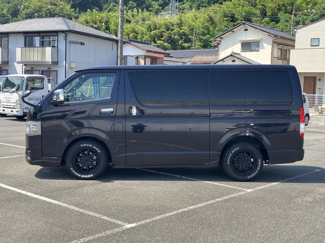 ハイエースバン
