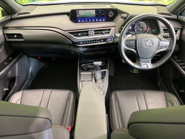 UX250h Fスポーツ