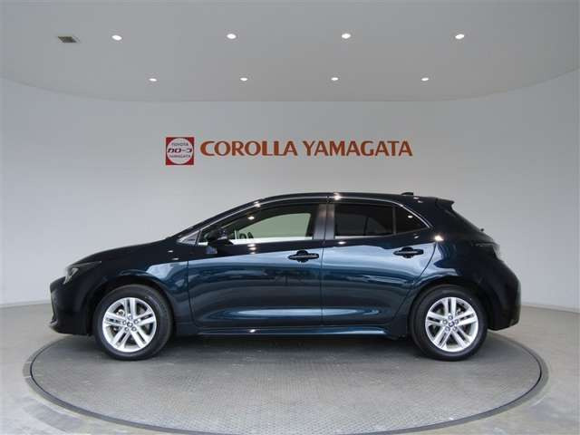 カローラスポーツ1.2 G 4WD