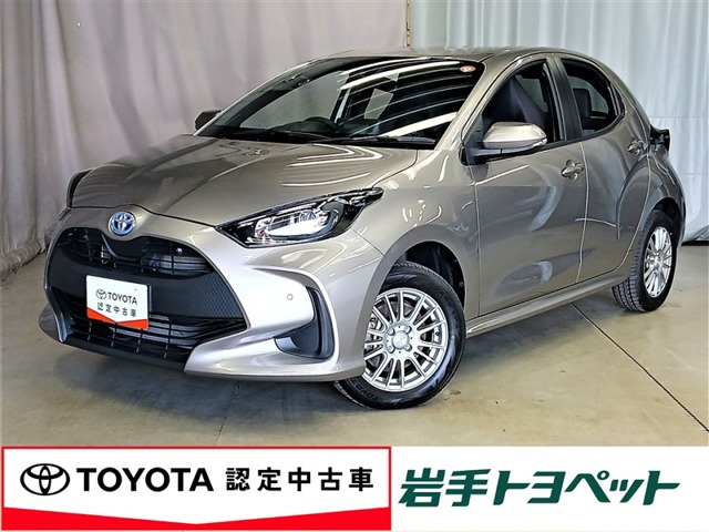 ヤリス1.5 ハイブリッド X E-Four 4WD