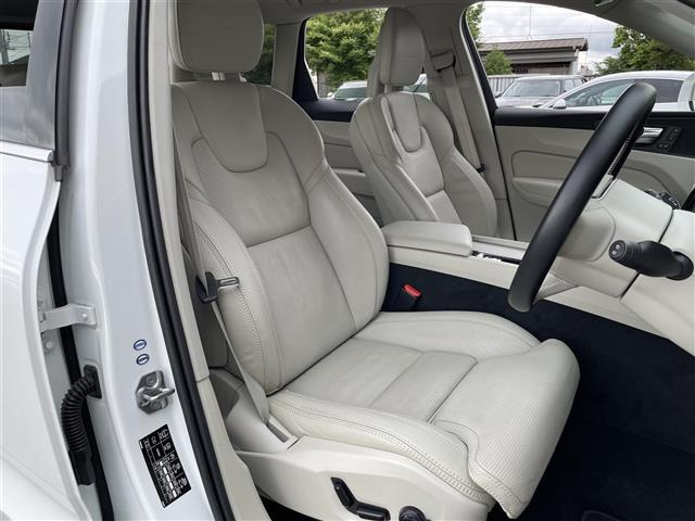 XC60T5 AWD インスクリプション 4WD