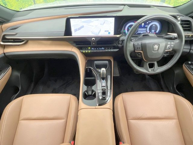 クラウンスポーツ2.5 Z E-Four 4WD