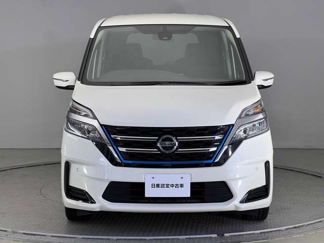 セレナ1.2 e-POWER XV