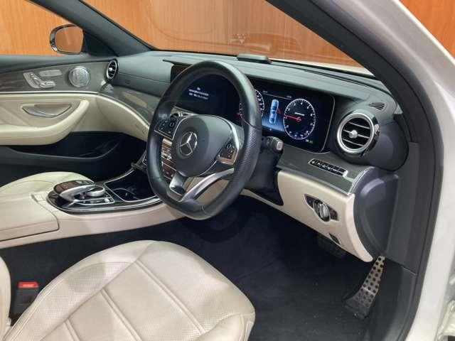 EクラスAMG E43 4マチック 4WD
