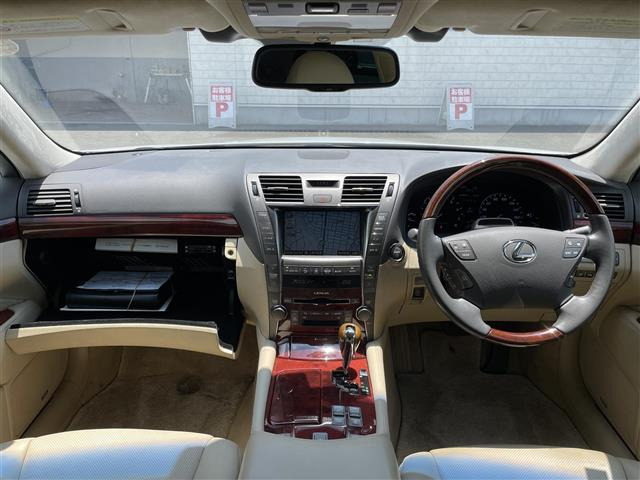 LS600h バージョンS Iパッケージ 4WD