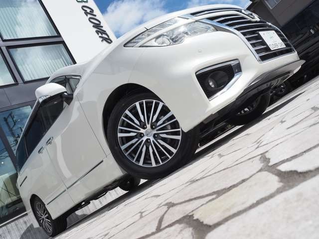 ���Ԃ̏�ԂŋC�ɂȂ镔�����������܂�����A���[���ɂČf�ڒ��ȊO�̉摜�⓮��������肷�邱�Ƃ��\�ł�!�J�[�Z���T�[�o�R�ɂĂ��₢���킹�������A���ڃ��[��:world_clovercars@yahoo.co.jp�܂ł��A����������