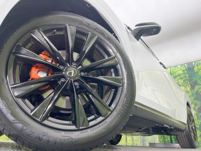 �y�����A���~�z�C�[���z�O�ςɃ}�b�`���������A���~�z�C�[���𑕒����Ă���܂��B�e��ЊO�A���~�z�C�[����A�X�^�b�h���X�^�C�����戵�����Ă���܂��B���񂲑��k����������