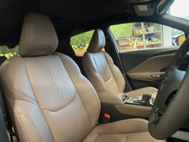 �y���烌�U�[�V�[�g�z����̂ӂ���肪�e�ՂŃ����e�i���X�����ȒP�ȁA�@�\���ɗD��鍇����v���̗p�����㎿�ȃV�[�g�ł��B����S�n���悭�A���������ӂ��S�n�ǂ��ԓ���Ԃ����o���Ă���܂��B