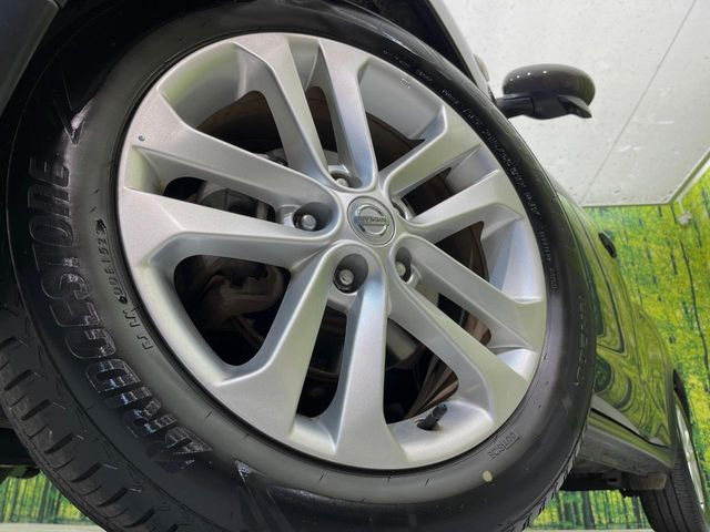 �y����17�C���`�A���~�z�C�[���z�O�ςɃ}�b�`���������A���~�z�C�[���𑕒����Ă���܂��B�e��ЊO�A���~�z�C�[����A�X�^�b�h���X�^�C�����戵�����Ă���܂��B���񂲑��k����������