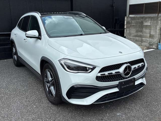 GLAクラスGLA200d 4マチック AMGラインパッケージ 4WD