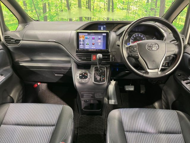 ヴォクシー2.0 ZS 煌