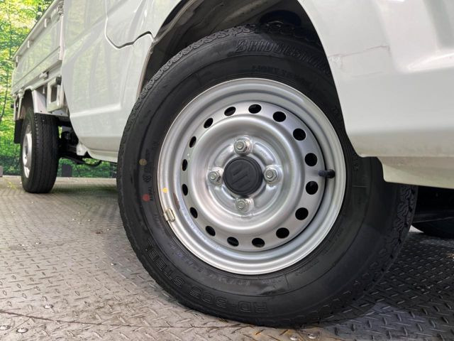 �y12�C���`�A���~�z�C�[���z�O�ςɃ}�b�`�����A���~�z�C�[���𑕒����Ă���܂��B�e��A���~�z�C�[����A�X�^�b�h���X�^�C�����戵�����Ă���܂��B���񂲑��k����������