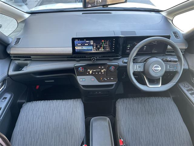 セレナ1.4 e-POWER ハイウェイスターV