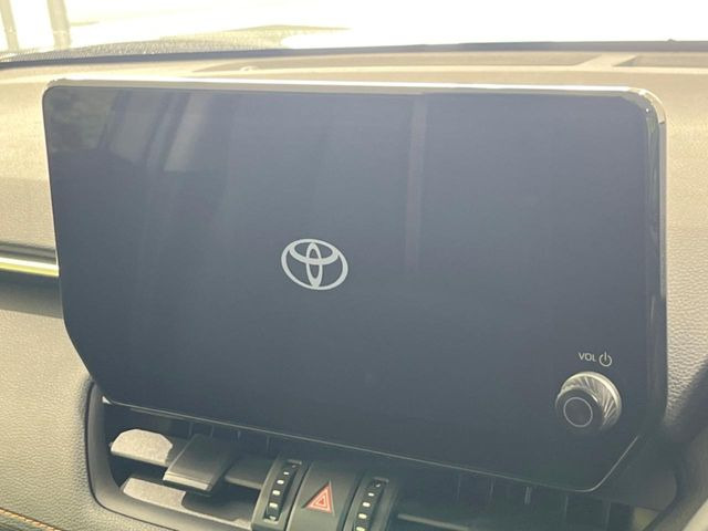 �y10.5�C���` �f�B�X�v���C�I�[�f�B�I�z���ʂ̃f�B�X�v���C��AppleCarPlay��AndroidAuto�����p�\�B�傫�ȉ�ʂŃX�}�z�i�r�A�v���������p���������܂���