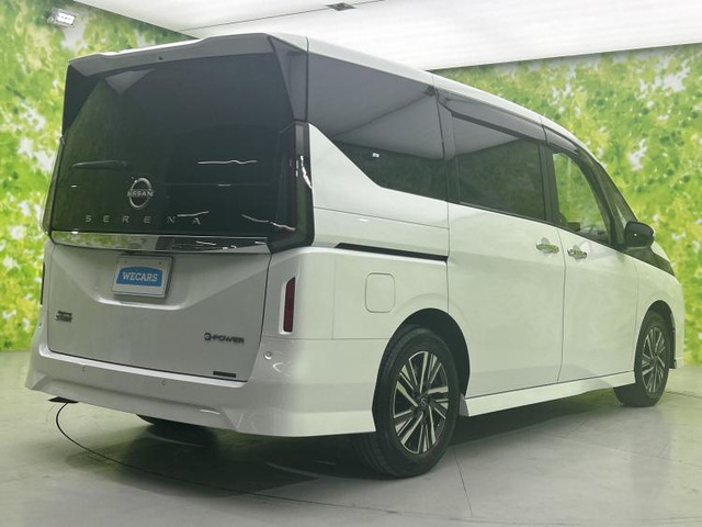 セレナ1.4 e-POWER ハイウェイスターV