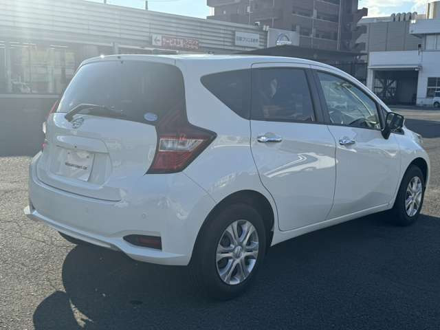 ノート1.2 X FOUR 4WD