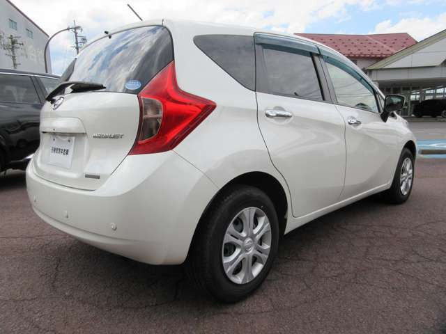 ノート1.2 メダリスト X FOUR Vセレクション プラスセーフティII 4WD